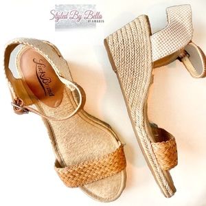 NWOT🍀Lucky🍀Brand Tan Wedges | 6